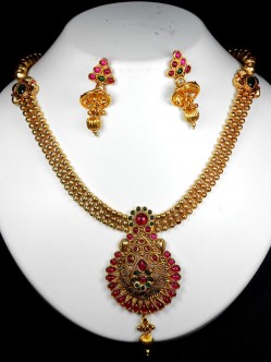 Exclusive Polki Set